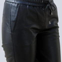 Alba Moda Lederhose In Schwarz -Dirndl Geschäft alba moda lederhose in schwarz 5 scaled