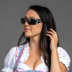 Allgäu Rebell Dirndl " Bianca " In Türkis -Dirndl Geschäft allgau rebell dirndl bianca in turkis 10 scaled