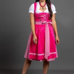 Allgäu Rebell Dirndl " Schwabing " In Pink -Dirndl Geschäft allgau rebell dirndl schwabing in pink 2 scaled