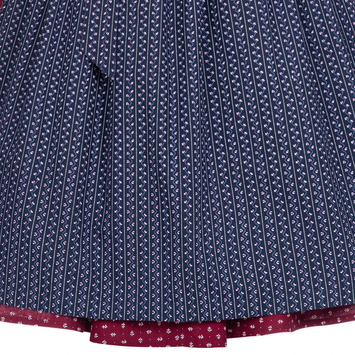 Almsach Midi Dirndl Manuela In Weinrot 5 Almsach Midi Dirndl Manuela In Weinrot – Bild 3