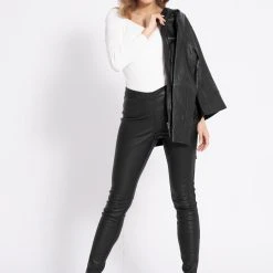 BTFCPH Lederhose NEWalma In Schwarz -Dirndl Geschäft btfcph lederhose newalma in schwarz 2 scaled