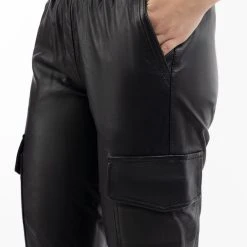 DreiMaster Vintage Lederhose Embell In Schwarz -Dirndl Geschäft dreimaster vintage lederhose embell in schwarz 4 scaled