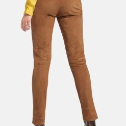 Fadenmeister Berlin Lederhose Leather In Cognac 10 Fadenmeister Berlin Lederhose Leather In Cognac -Dirndl Geschäft fadenmeister berlin lederhose leather in cognac 2 scaled