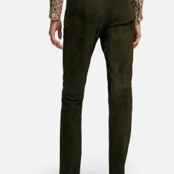 Fadenmeister Berlin Lederhose Leather In Dunkeloliv -Dirndl Geschäft fadenmeister berlin lederhose leather in dunkeloliv 2 scaled