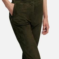 Fadenmeister Berlin Lederhose Leather In Dunkeloliv -Dirndl Geschäft fadenmeister berlin lederhose leather in dunkeloliv 4 scaled