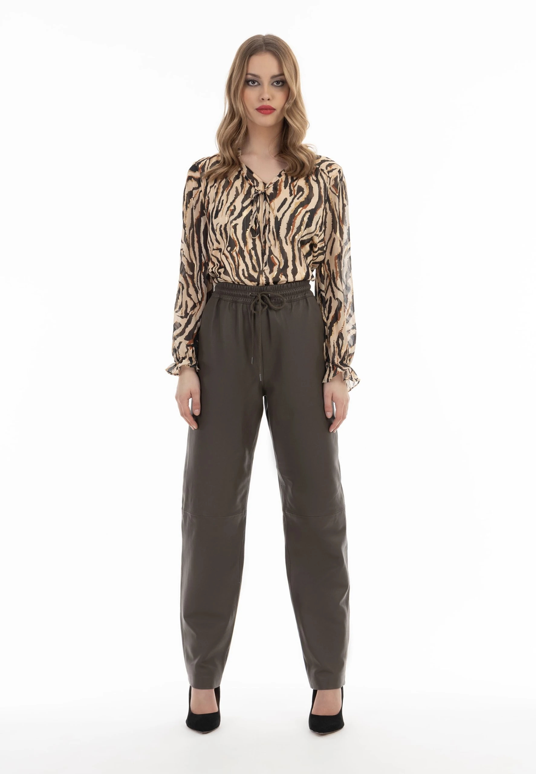 Faina Lederhose In Taupe 4 Faina Lederhose In Taupe – Bild 2