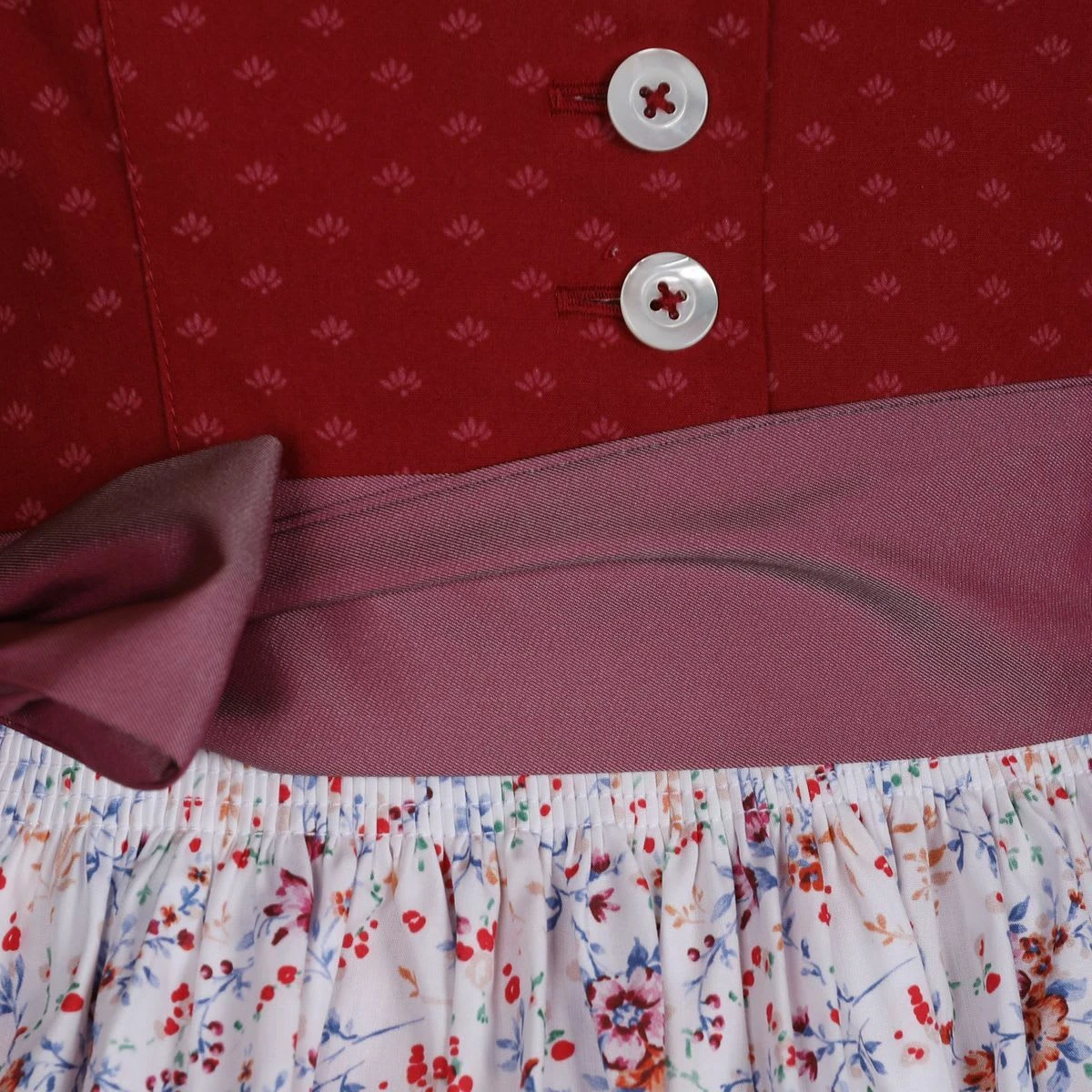 Hammerschmid Langes Dirndl In Rot 7 Hammerschmid Langes Dirndl In Rot – Bild 5