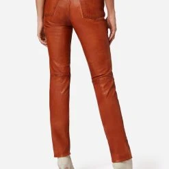 RICANO Lederhose 9809 In Camel 9 RICANO Lederhose 9809 In Camel -Dirndl Geschäft ricano lederhose 9809 in camel 2 scaled