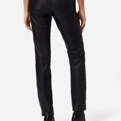 RICANO Lederhose 9809 In Schwarz 9 RICANO Lederhose 9809 In Schwarz -Dirndl Geschäft ricano lederhose 9809 in schwarz 2 scaled