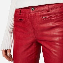 RICANO Lederhose Donna In Rot 11 RICANO Lederhose Donna In Rot -Dirndl Geschäft ricano lederhose donna in rot 3 scaled