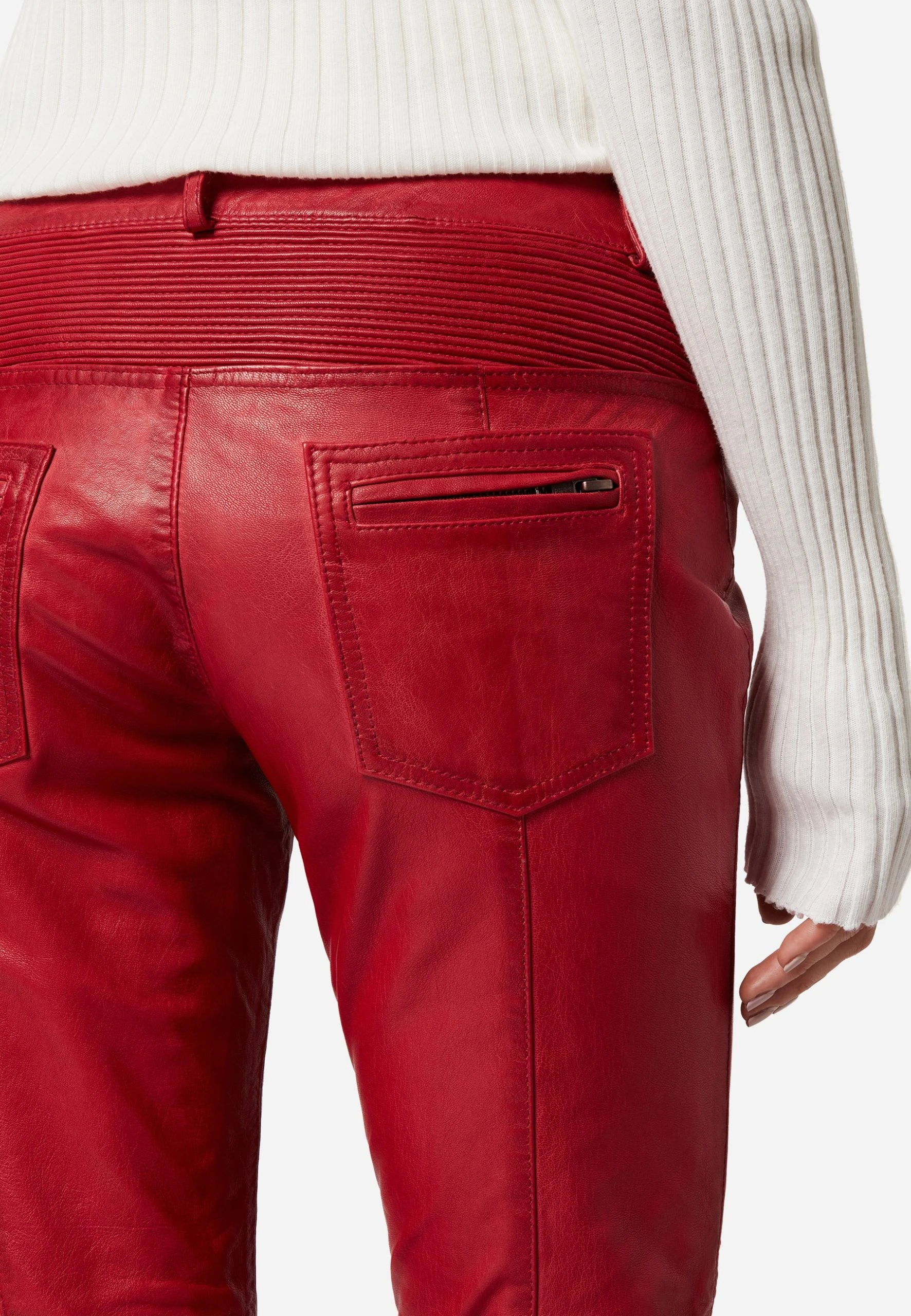 RICANO Lederhose Donna In Rot 7 RICANO Lederhose Donna In Rot – Bild 5