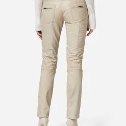 RICANO Lederhose Donna In Weiß -Dirndl Geschäft ricano lederhose donna in weiss 2 scaled