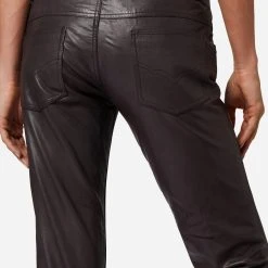 RICANO Lederhose Triston-B In Braun 11 RICANO Lederhose Triston-B In Braun -Dirndl Geschäft ricano lederhose triston b in braun 4 scaled