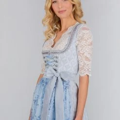 Stockerpoint Bluse "Alaya" In Creme -Dirndl Geschäft stockerpoint bluse alaya in creme 4 scaled