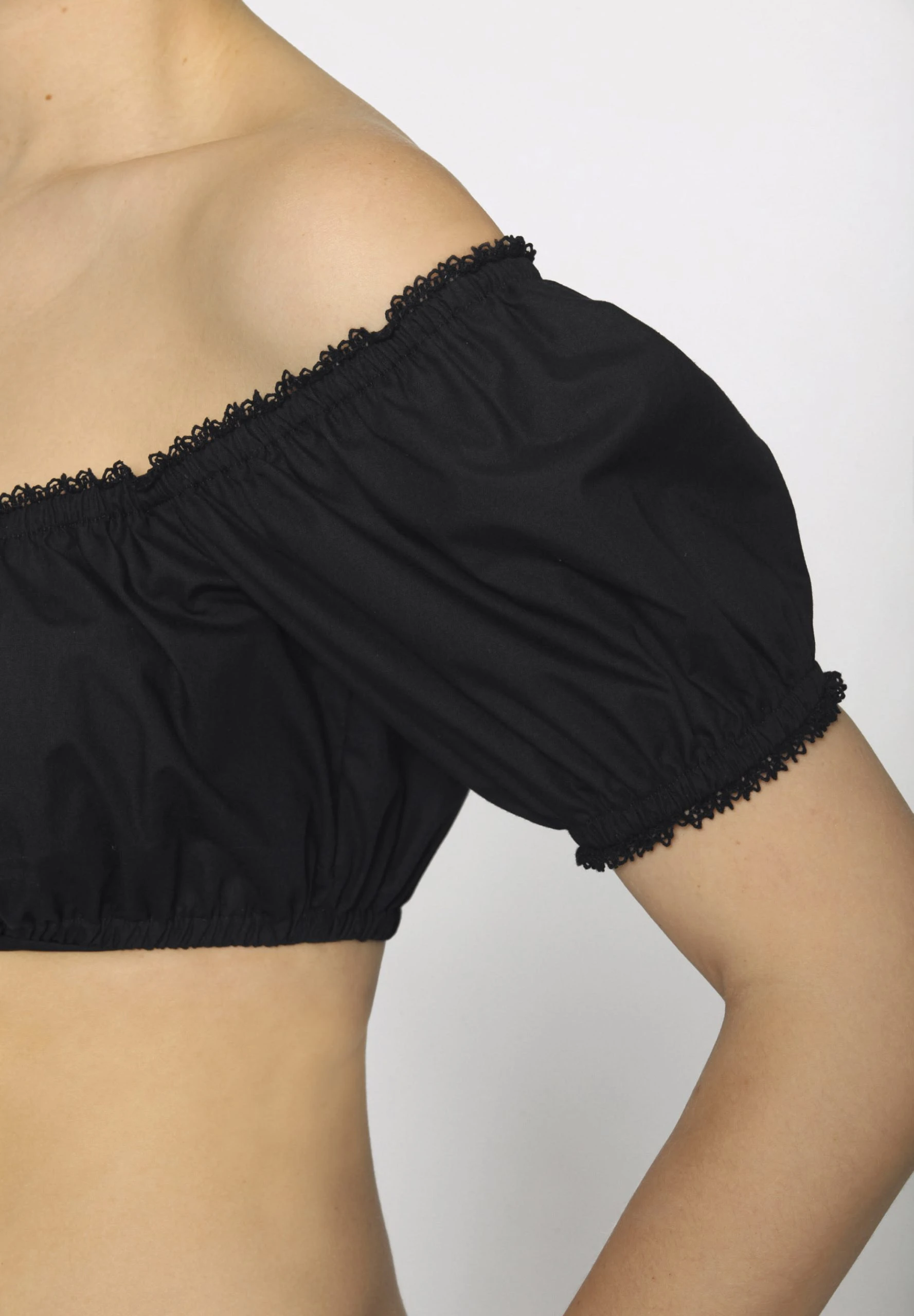 Stockerpoint Bluse "B-2025" In Schwarz 7 Stockerpoint Bluse "B-2025" In Schwarz – Bild 5
