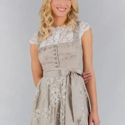 Stockerpoint Bluse "Brianna" In Creme 11 Stockerpoint Bluse "Brianna" In Creme -Dirndl Geschäft stockerpoint bluse brianna in creme 4
