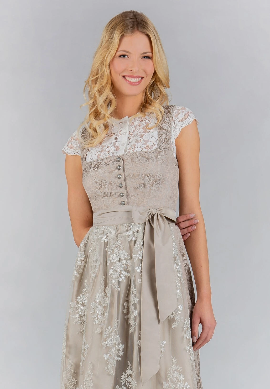 Stockerpoint Bluse "Brianna" In Creme 7 Stockerpoint Bluse "Brianna" In Creme – Bild 5