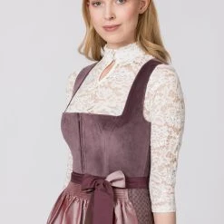 Stockerpoint Dirndlbluse "Deliane" In Creme -Dirndl Geschäft stockerpoint dirndlbluse deliane in creme 2 scaled