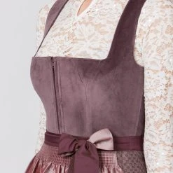 Stockerpoint Dirndlbluse "Deliane" In Creme -Dirndl Geschäft stockerpoint dirndlbluse deliane in creme 3 scaled