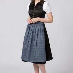 Stockerpoint Langes Dirndl "Daphne" In Schwarz -Dirndl Geschäft stockerpoint langes dirndl daphne in schwarz 2 scaled