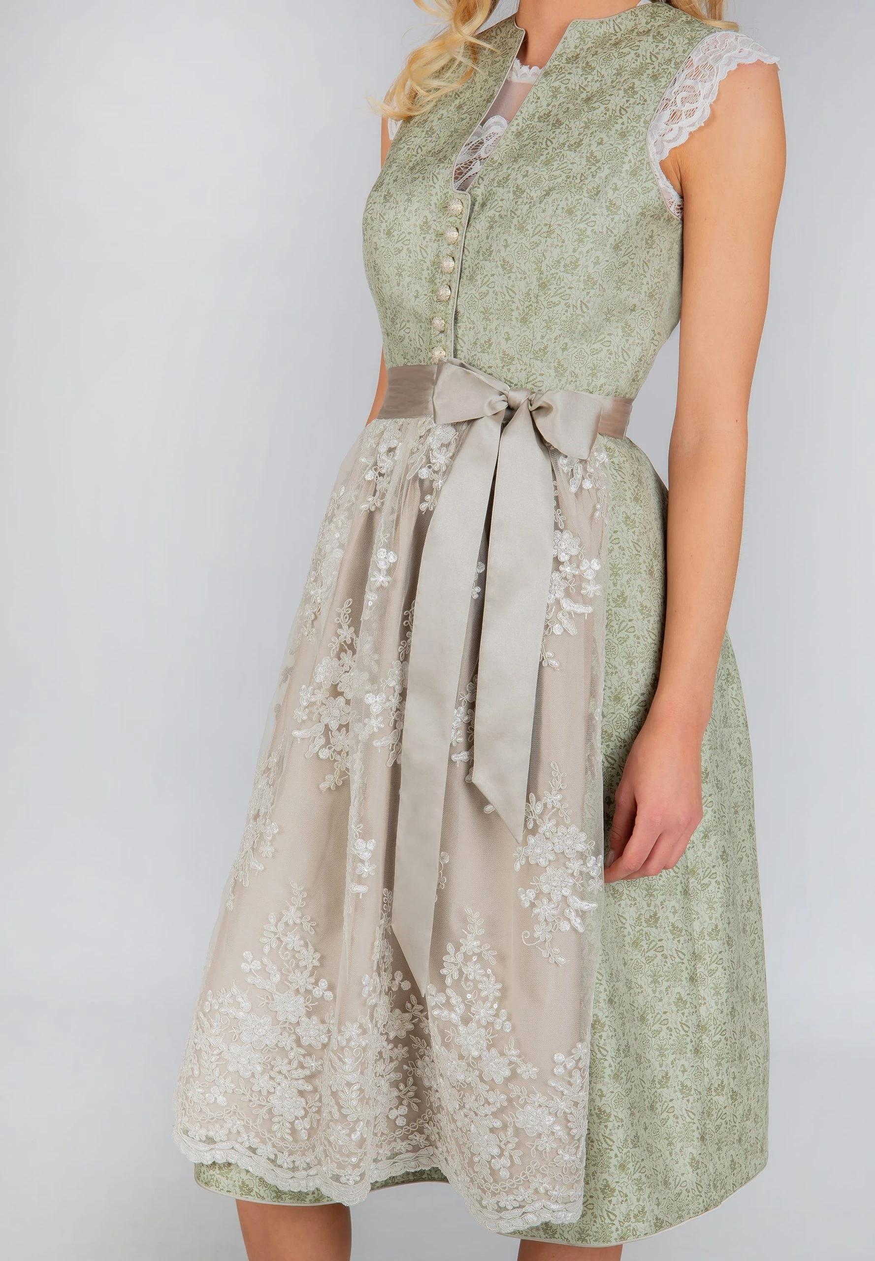 Stockerpoint Langes Dirndl "Serafina" In Grün 6 Stockerpoint Langes Dirndl "Serafina" In Grün – Bild 4