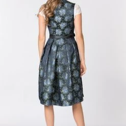 Stockerpoint Langes Dirndl "Willow" In Blau 11 Stockerpoint Langes Dirndl "Willow" In Blau -Dirndl Geschäft stockerpoint langes dirndl willow in blau 2 scaled