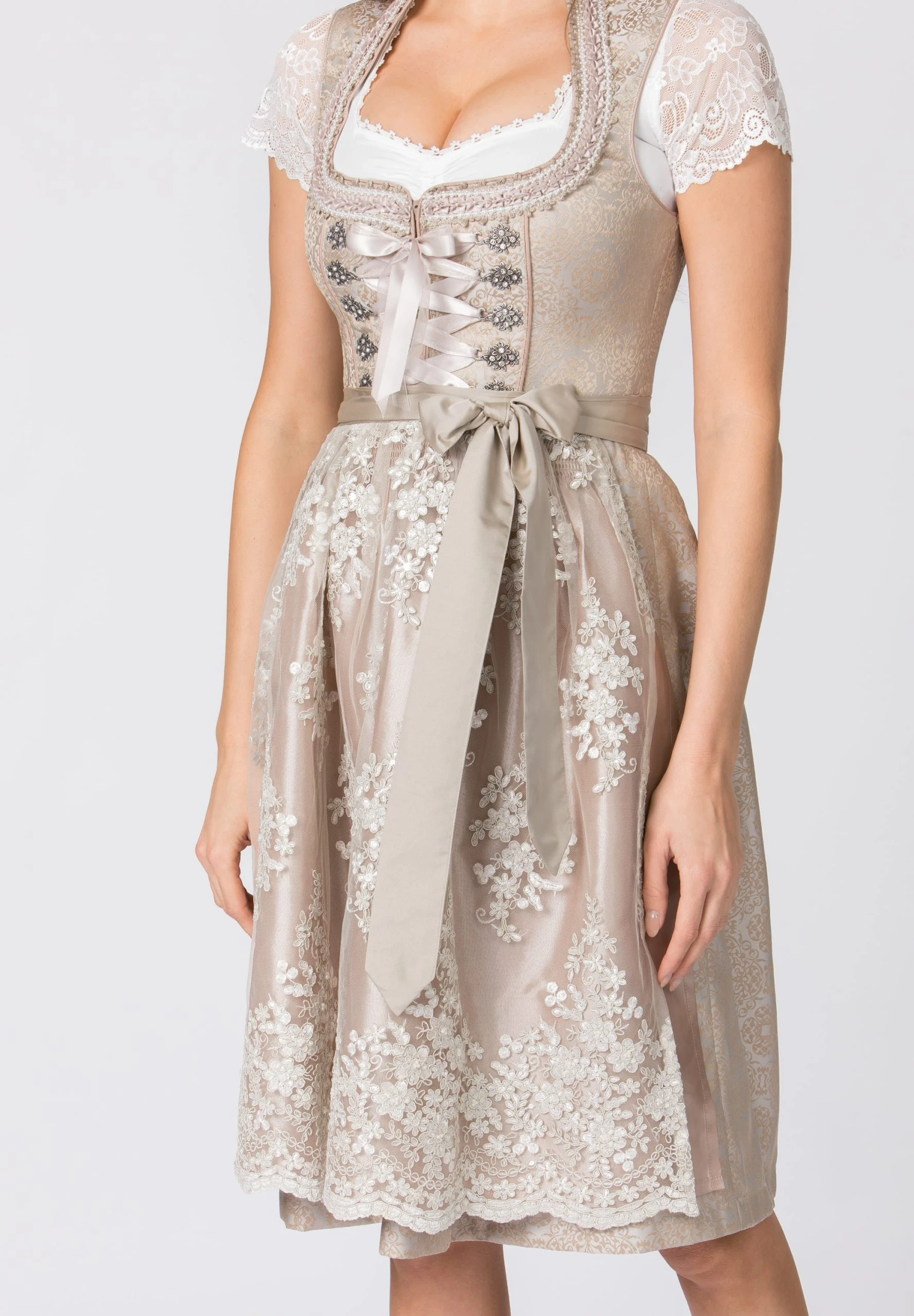 Stockerpoint Midi Dirndl "Gabrielle" In Creme 6 Stockerpoint Midi Dirndl "Gabrielle" In Creme – Bild 4