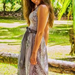 Stockerpoint Midi Dirndl "Jacie" In Sand Rose 8 Stockerpoint Midi Dirndl "Jacie" In Sand Rose -Dirndl Geschäft stockerpoint midi dirndl jacie in sand rose 2 scaled