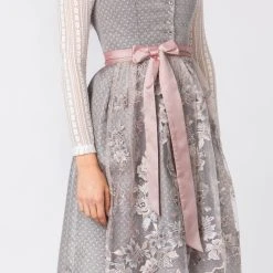 Stockerpoint Midi Dirndl "Madlenka" In Grau 12 Stockerpoint Midi Dirndl "Madlenka" In Grau -Dirndl Geschäft stockerpoint midi dirndl madlenka in grau 3 scaled