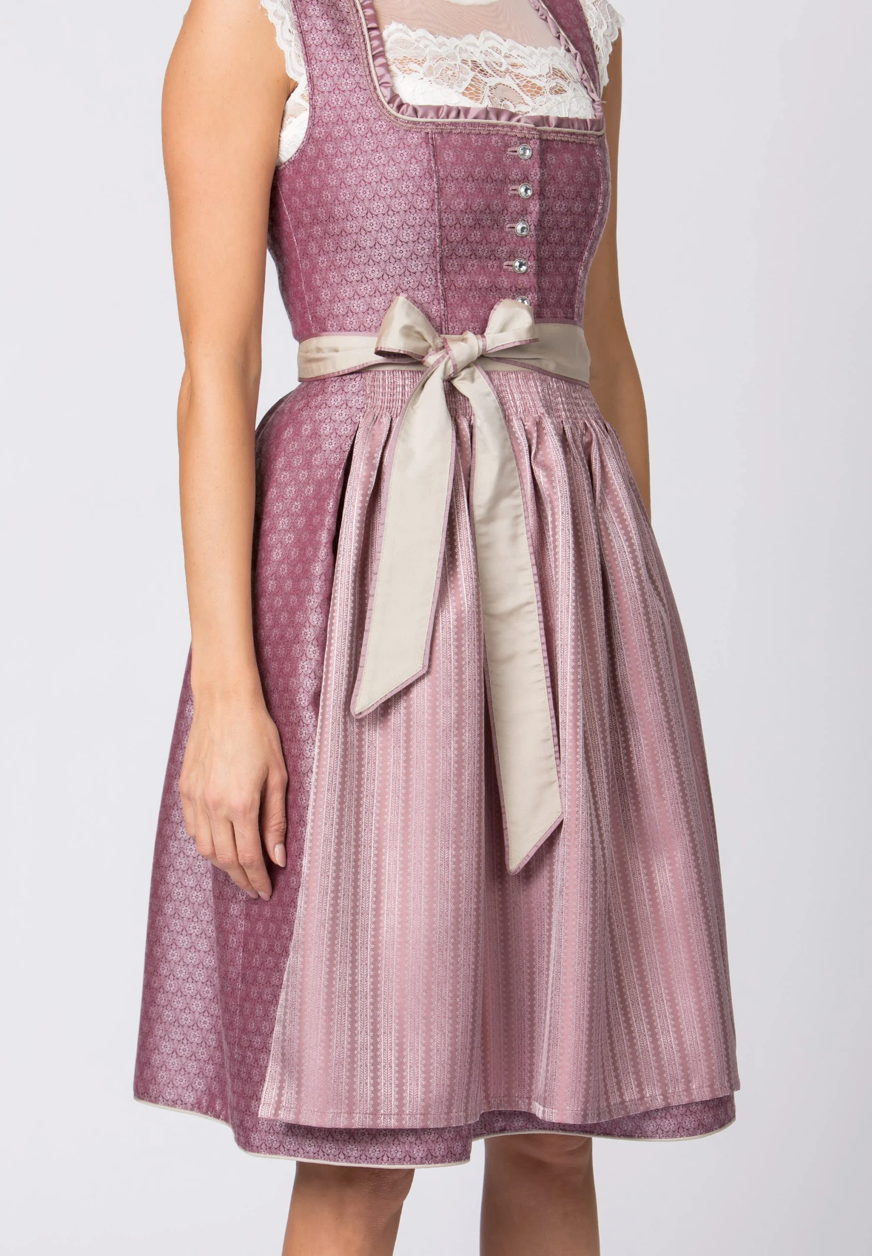 Stockerpoint Midi Dirndl "Tasmin" In Bordeaux 6 Stockerpoint Midi Dirndl "Tasmin" In Bordeaux – Bild 4