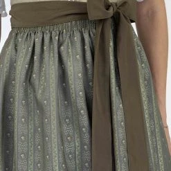 Turi Landhaus Dirndl In Oliv -Dirndl Geschäft turi landhaus dirndl in oliv 3