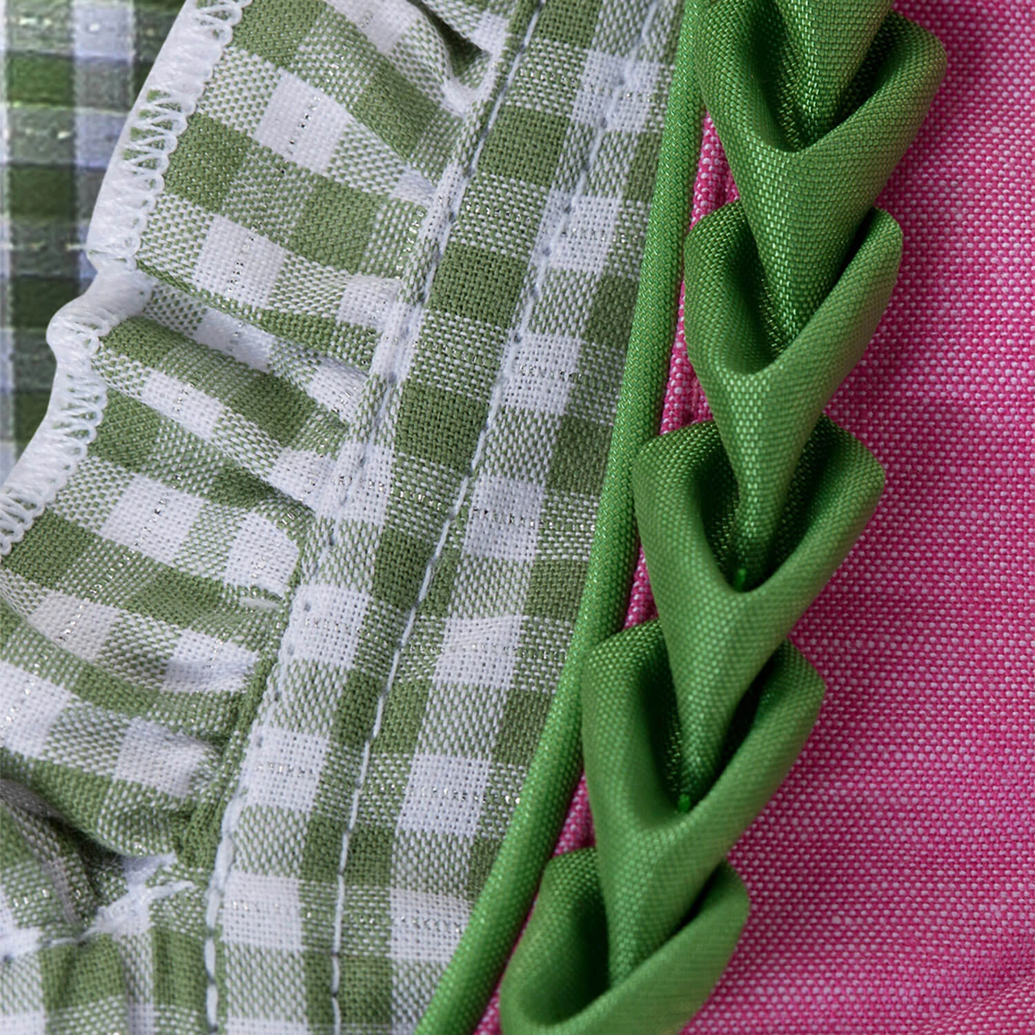 Wiesnkönig Dirndl Jasmin In Rose 5 Wiesnkönig Dirndl Jasmin In Rose – Bild 3