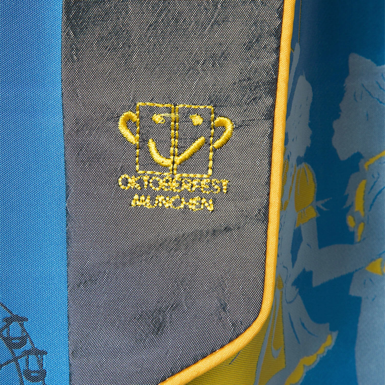 Wiesnkönig Dirndl Resi In Hellblau 5 Wiesnkönig Dirndl Resi In Hellblau – Bild 3